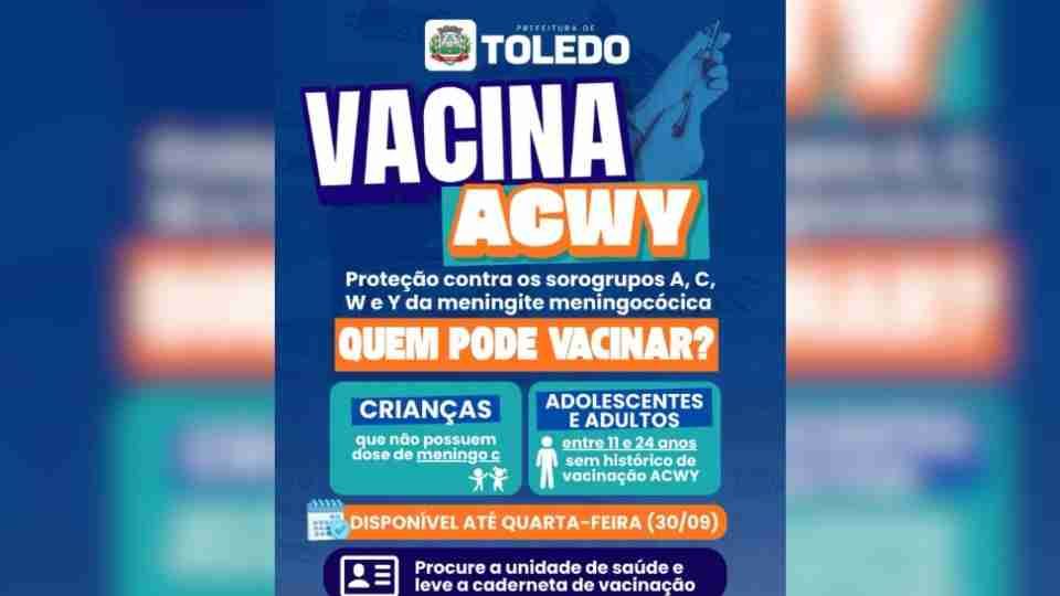 Profissional de saúde preparando dose de vacina em uma unidade básica de saúde em Toledo PR